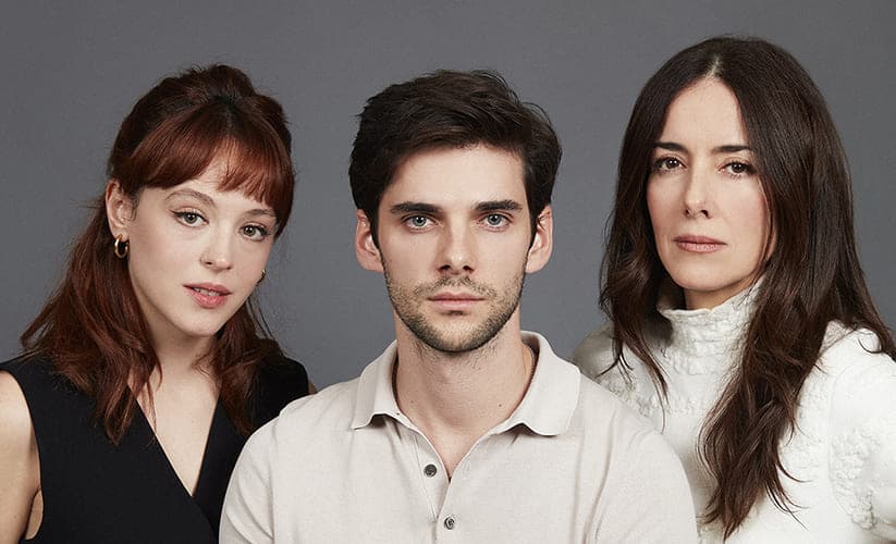 Actores de ‘El jardinero’ (Foto: Netflix / © Nani Gutiérrez)